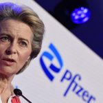 ¿Corrupción en la UE?: Von Der Leyen no entrega los mensajes de texto con el jefe de Pfizer sobre el acuerdo de vacunas