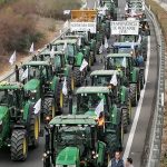 La rebelión de los agricultores ante la “basura” de las 18 medidas propuestas del ministro Planas
