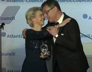La “explicación” de Von der Leyen no engaña a nadie
