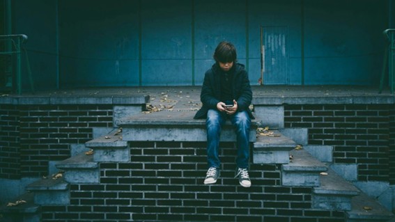 adolescentes recurren a robots de IA para salud mental