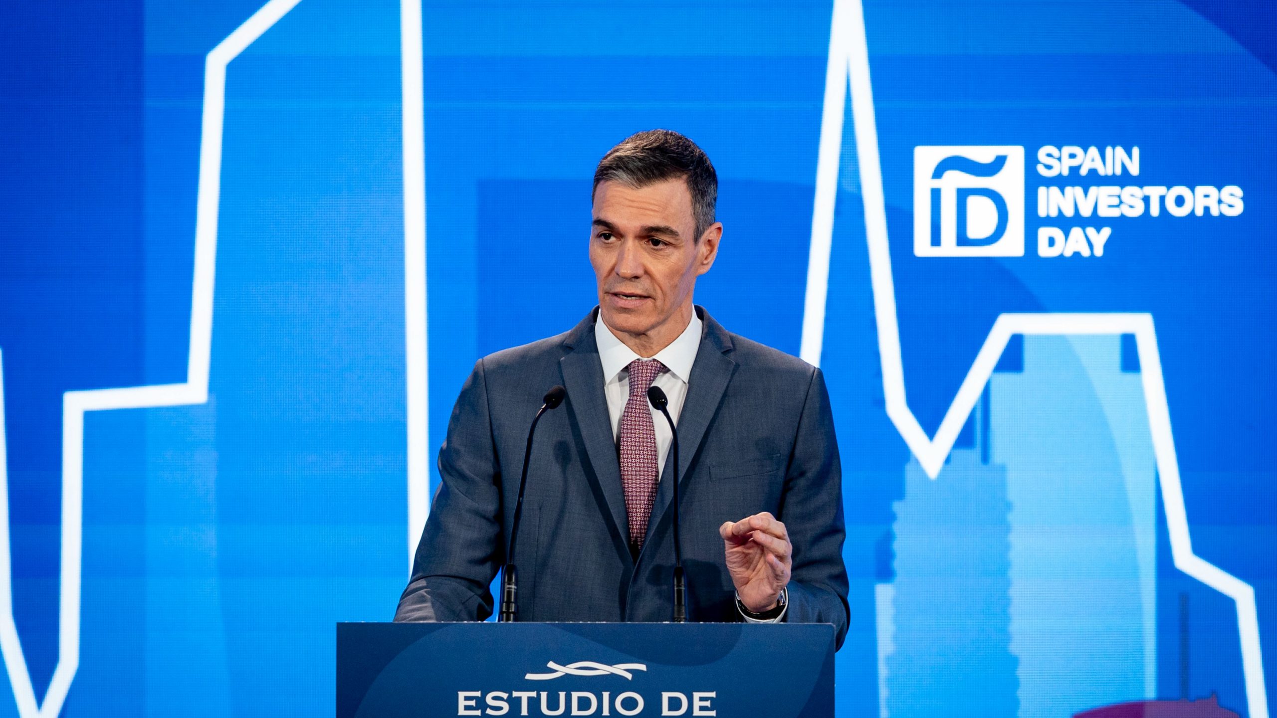 Sánchez quiere más poder empresarial