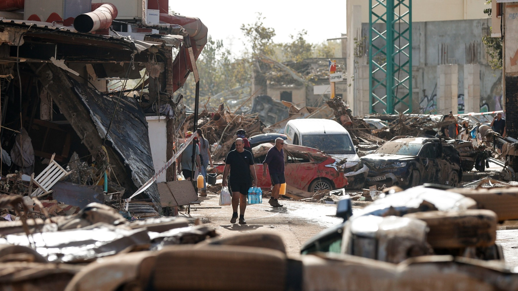 ser español hoy es un deporte de riesgo