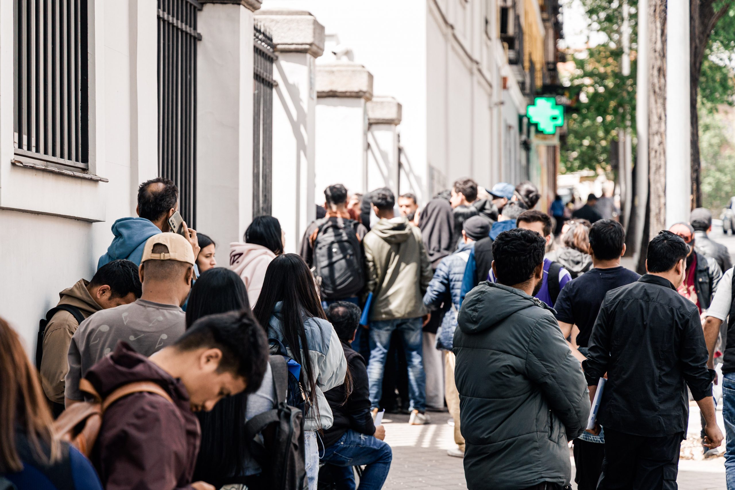 Regularización masiva de inmigrantes