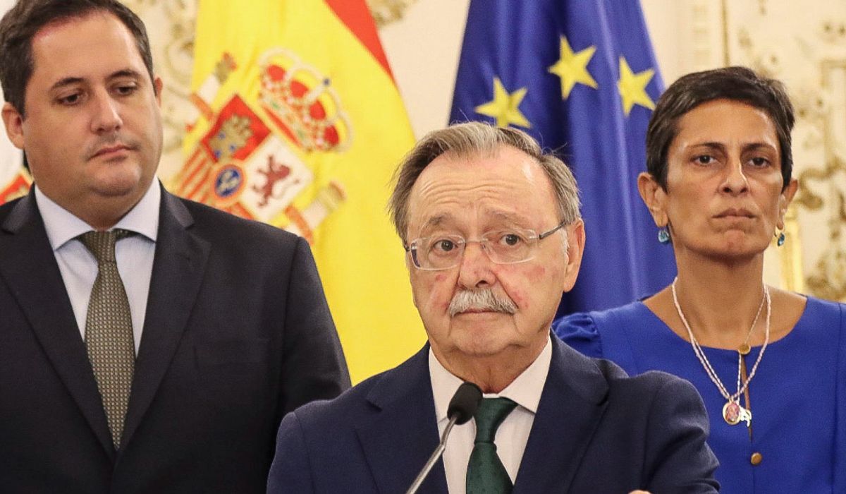 El presidente de Ceuta Juan Jesús Vivas durante una comparecencia institucional en el Palacio de la Asamblea.