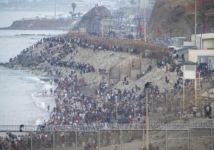 Invasión en Ceuta: 30.000 inmigrantes entran desde Marruecos